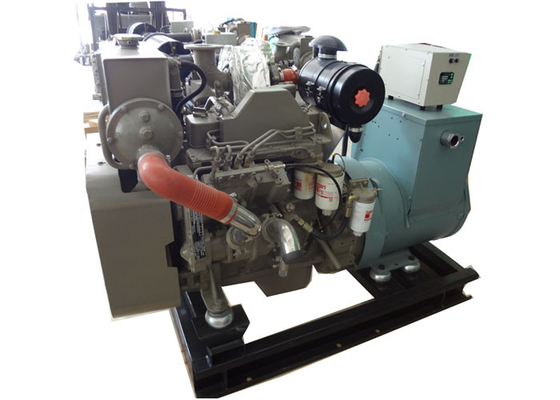 a água do mar do motor 30KW refrigerou o gerador diesel marinho 20KW a 150KW